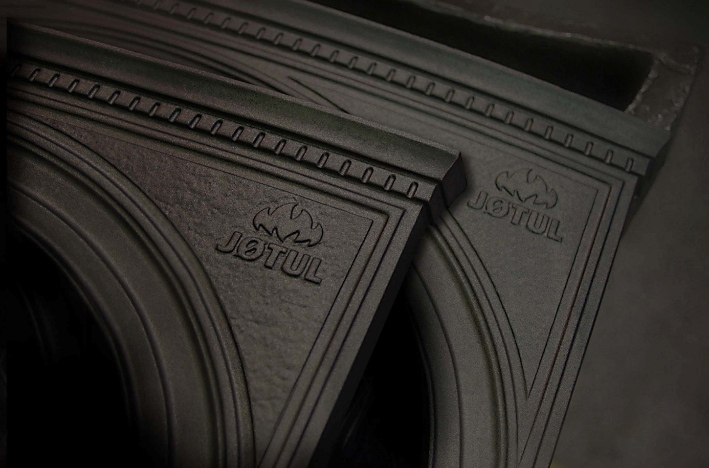 Jøtul cast iron. Photo.