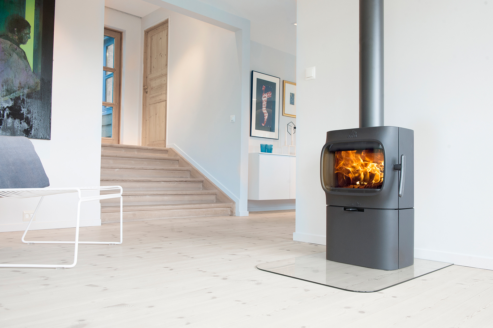 JØTUL F 105 R B | Wood Burning Stoves - Modern